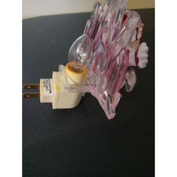 Holiday Night Light – Christmas Penguin on Ice – Plug-In – Tested - Picture 2 of 2